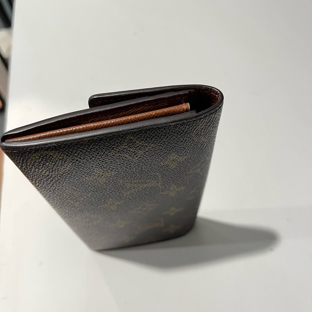Louis Vuitton Wallet - Picture 4 of 6